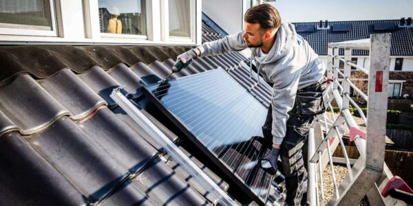 Doorbraak van TNO: innovatieve oplossing voor de gigantische afvalberg van zonnepanelen