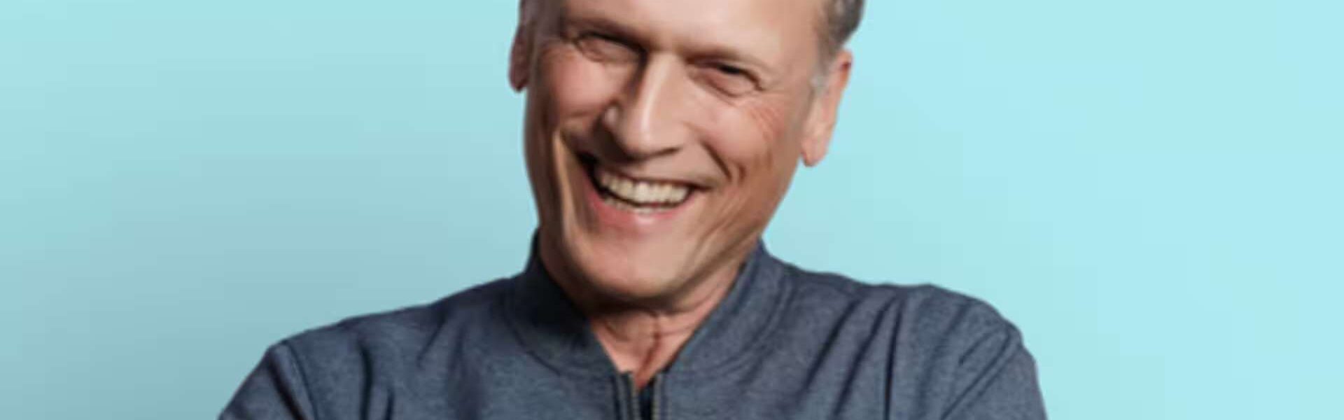 Nederlandse tv-wereld in rouw: presentator Bas Westerweel overleden op 62-jarige leeftijd
