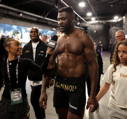 Francis Ngannou trolls Dana White after surprise Conor McGregor announcement leaves fans buzzing