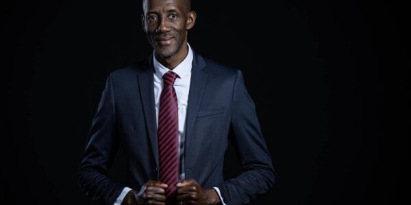 Portrait de Macron décroché à Saint-Denis : Bally Bagayoko brise le silence et parle d’un « faux débat »