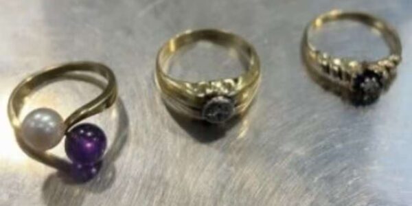 Zorgmedewerker opgepakt na diefstal bij kwetsbare cliënten: gestolen sieraden al omgesmolten