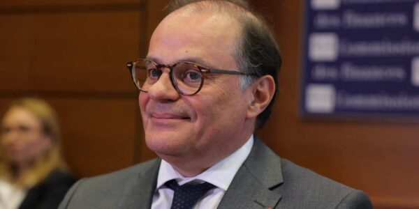 Malgré une forte opposition au Parlement, Emmanuel Moulin décroche finalement la tête de la Banque de France