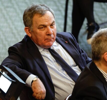 Nouveau séisme politique en France : le sénateur LR Francis Szpiner menacé d’une levée d’immunité parlementaire