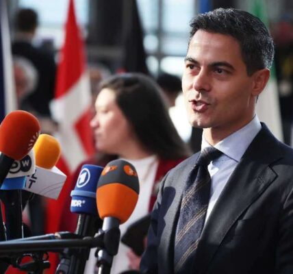 Drie crises tegelijk doen Nederlandse regering wankelen: uitweg lijkt ver weg