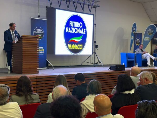Vannacci scuote la Sardegna: tensioni e polemiche infiammano Futuro Nazionale