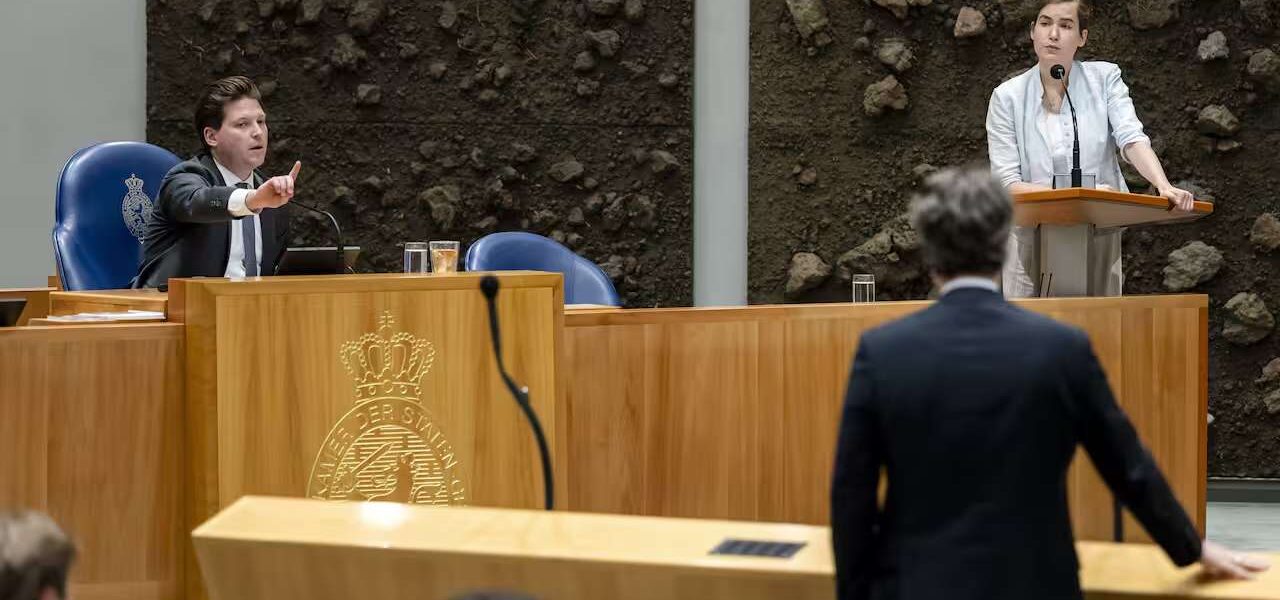 Ondanks zware druk houdt FVD vast aan omstreden standpunten in de Tweede Kamer