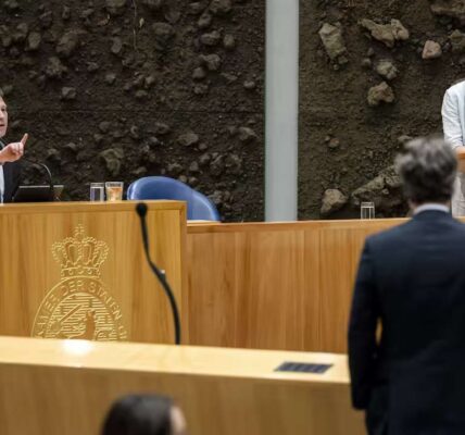 Ondanks zware druk houdt FVD vast aan omstreden standpunten in de Tweede Kamer