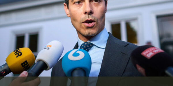 Eén uitspraak van Jetten zet Nederland op scherp: controverse rond asielzoekers laait op