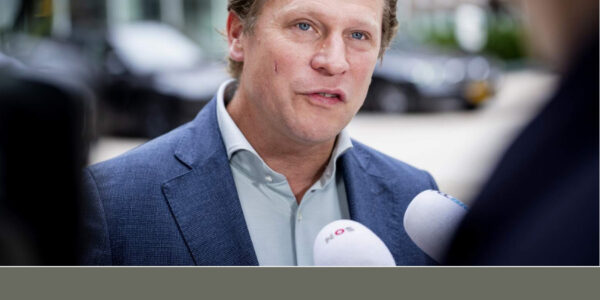 Schok bij BBB: oud-staatssecretaris Gijs Tuinman stapt op en spreekt van “heel veel pijn”
