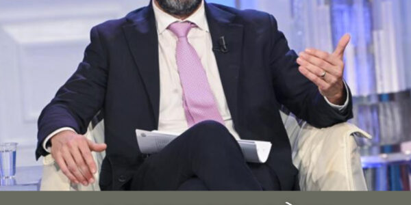 «La patrimoniale è un errore»: l’affondo di Patuanelli che fa discutere