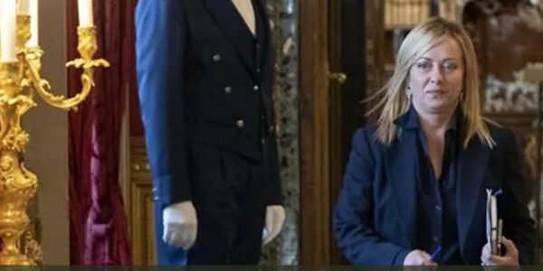Quirinale nel destino di Meloni? Spunta l’ipotesi Mantovano premier