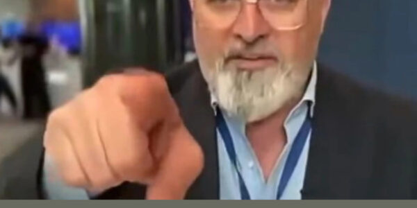Bonaccini nella bufera dopo una frase sugli immigrati: "Senza migranti chi pulisce gli hotel?"