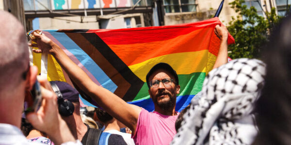 La France insoumise sous le feu des critiques après son abstention sur les droits LGBT