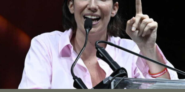 Caro carburanti, Schlein detta la linea: “Ecco cosa deve fare il Governo”