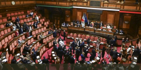 Meloni e il voto anticipato: “Anche qualche mese prima”. Cosa sta emergendo da Palazzo Madama?