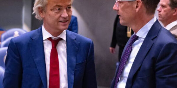 PVV in de lift: vier zetels erbij, ook JA21 maakt een sprong