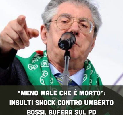 “Meno male che è morto”: insulti shock contro Umberto Bossi, bufera sul Pd